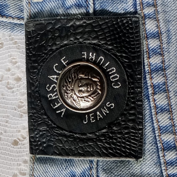 Vintage Versace Couture Jeans Medusa Head High Waist Size 32 44 Light Wash Mom - Picture 5 of 16